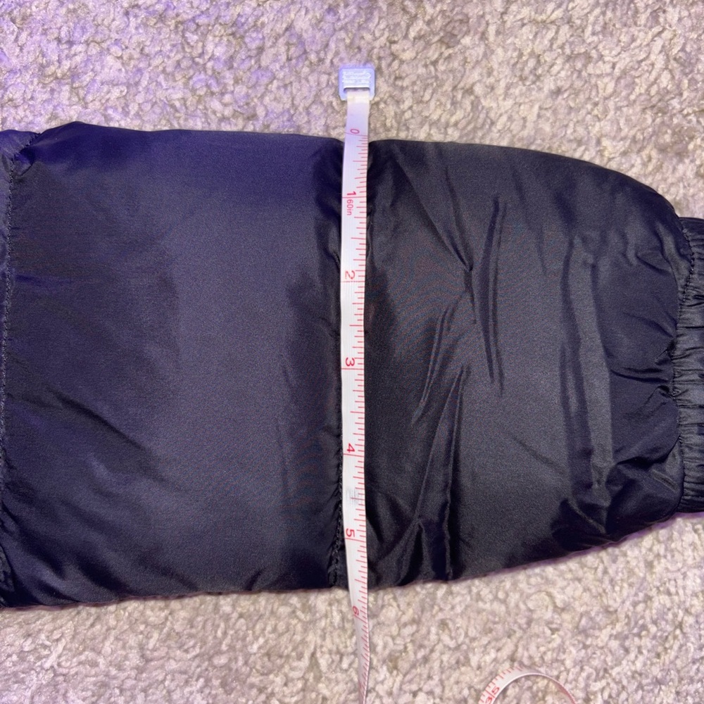 The North Face Women's Puffer Jacket - Picture 14 of 14